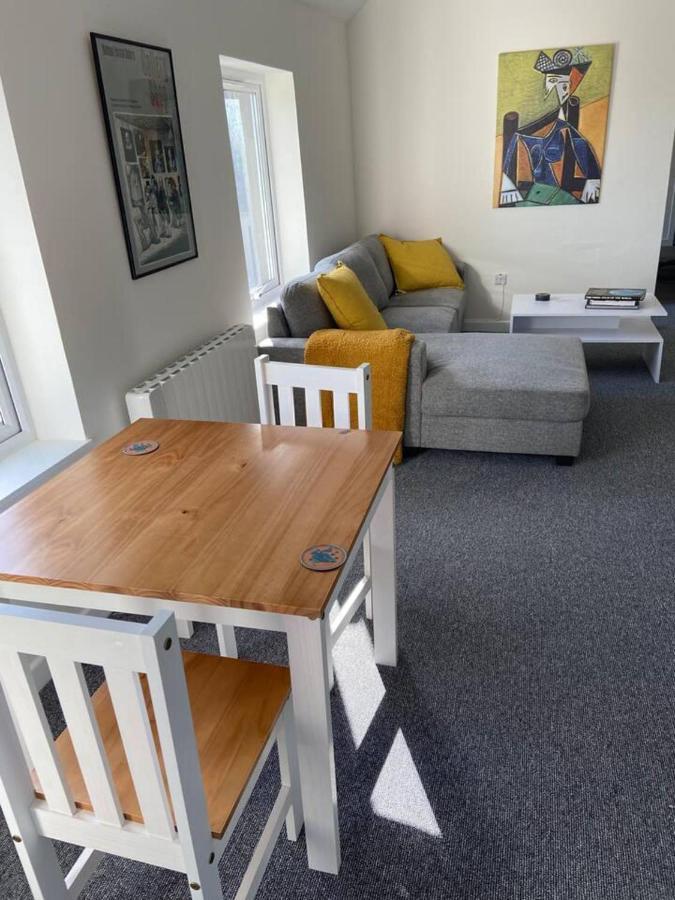 Town House In Ideal Location Central אניסקילן מראה חיצוני תמונה