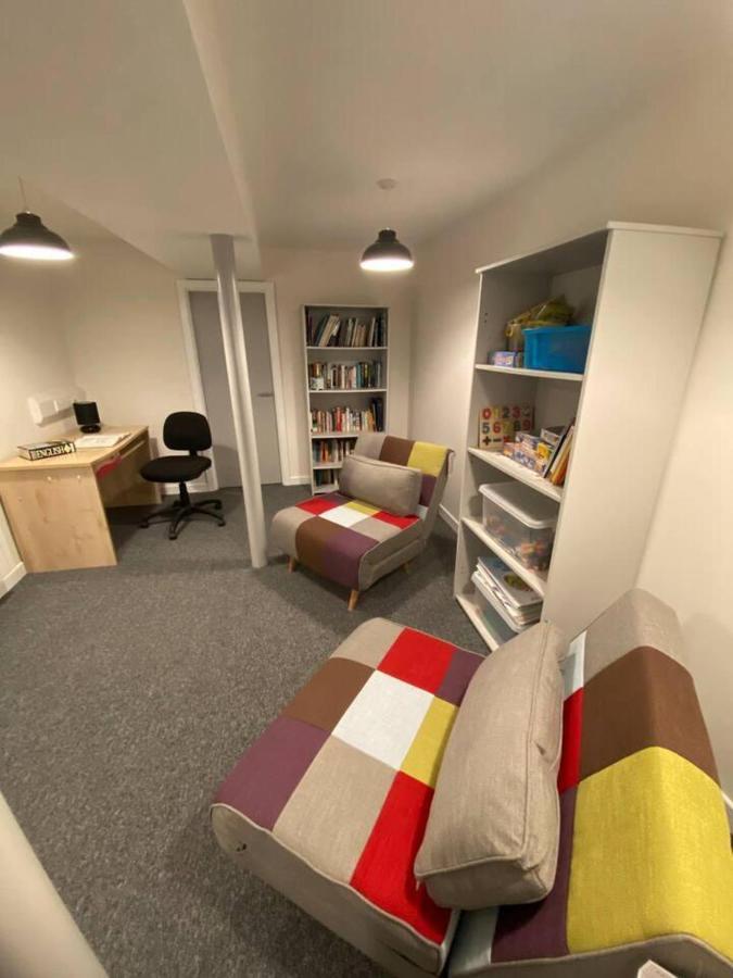 Town House In Ideal Location Central אניסקילן מראה חיצוני תמונה