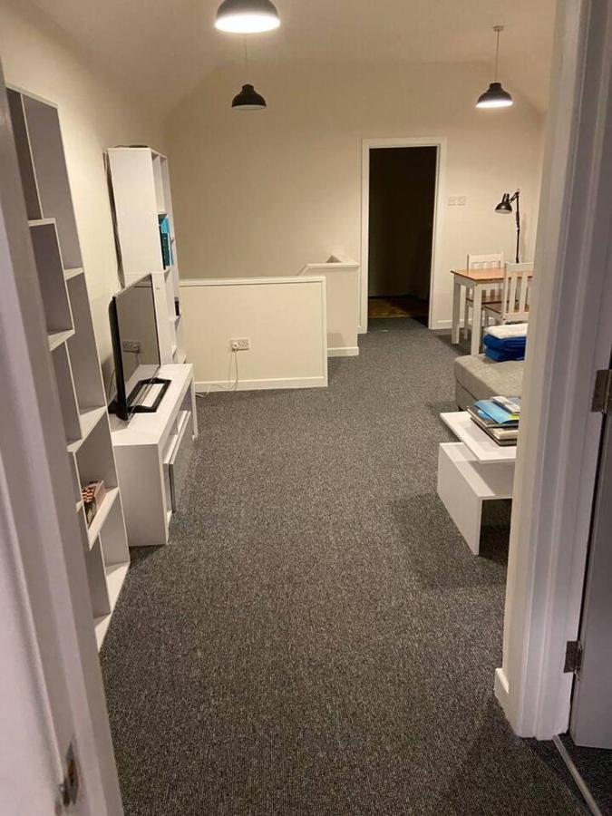 Town House In Ideal Location Central אניסקילן מראה חיצוני תמונה