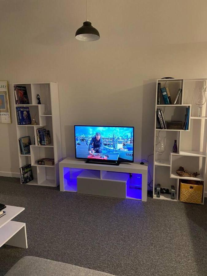 Town House In Ideal Location Central אניסקילן מראה חיצוני תמונה
